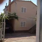 Διαμέρισμα Luce Τρογκίρ